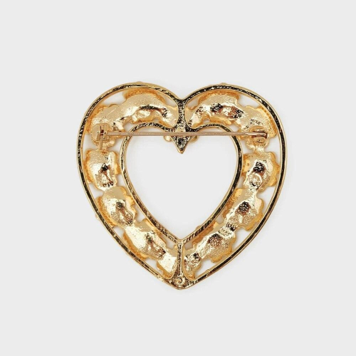 heart-shaped Daisy Brooches 1
