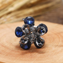 Morkopela Flower Crystal Hair Claw Rhinestone Small Hair Clip Accessories Women Banquet Party Hair Jewelry Gift