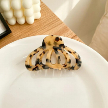 Retro 8.8cm Geometric Hollow Hair Clip Claw Marbling Acetic Acid Shark Clip For Woman Girls