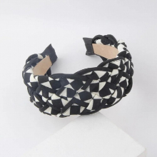 A Temperament Ladies Wide-Brimmed Fabric Twist Headband Girl Prom Travel Gift Hair Accessories Headdress 885