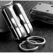 Men Car Key Chain High Pure Titanium Waist Hanging Double Ring Keychain Key Ring The Gift For Fathers