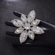 oversized Female flower Ring Romantic Purple opal Bride Decorative ring Women Jewelry with Rhinestones