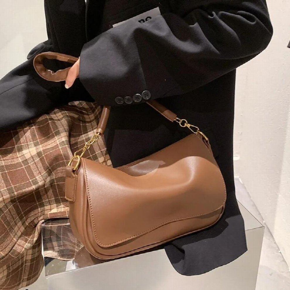 Version Casual Soft Leather Retro Literary One-shoulder Hand-held Messenger Flap Womens Bag-image-OPC-PCXCFBB-NEW