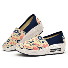 Comemore Casual Canvas Ladies Chinese Cloth Lazy Shoe Comfortable Mother Loafers Spring Summer Thick Bottom Boat Shoes