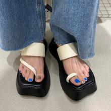 Girls Candy Flip Flops Women Beach Thick Sole Sandalias Sliders Outdoor Woman Slippers Flip Flop Platform Sandals