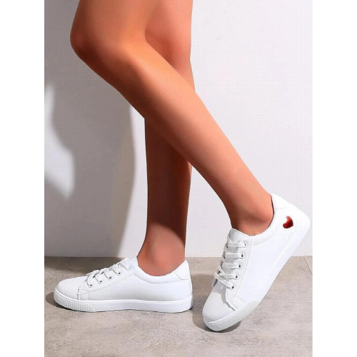 Metallic Heart Decor Skate Shoes