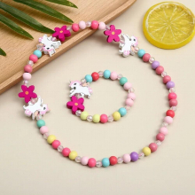 2pcs/Set Many Cartoon Jewelry Sets Pattern Natural Wood Beads Necklace Bracelet For Children Jewelry Birthday Gift