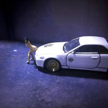 1:64 Doll Car Scene Woman female diecast alloy Vehicle Model Toys metal car toys Parts Gift Accessories adult collection display