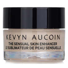 Kevyn Aucoin The Sensual Skin Enhancer, SX 01 (Licht) schaduw: Egaliseert de huidtoon. Foundation, concealer, highlight, contour.