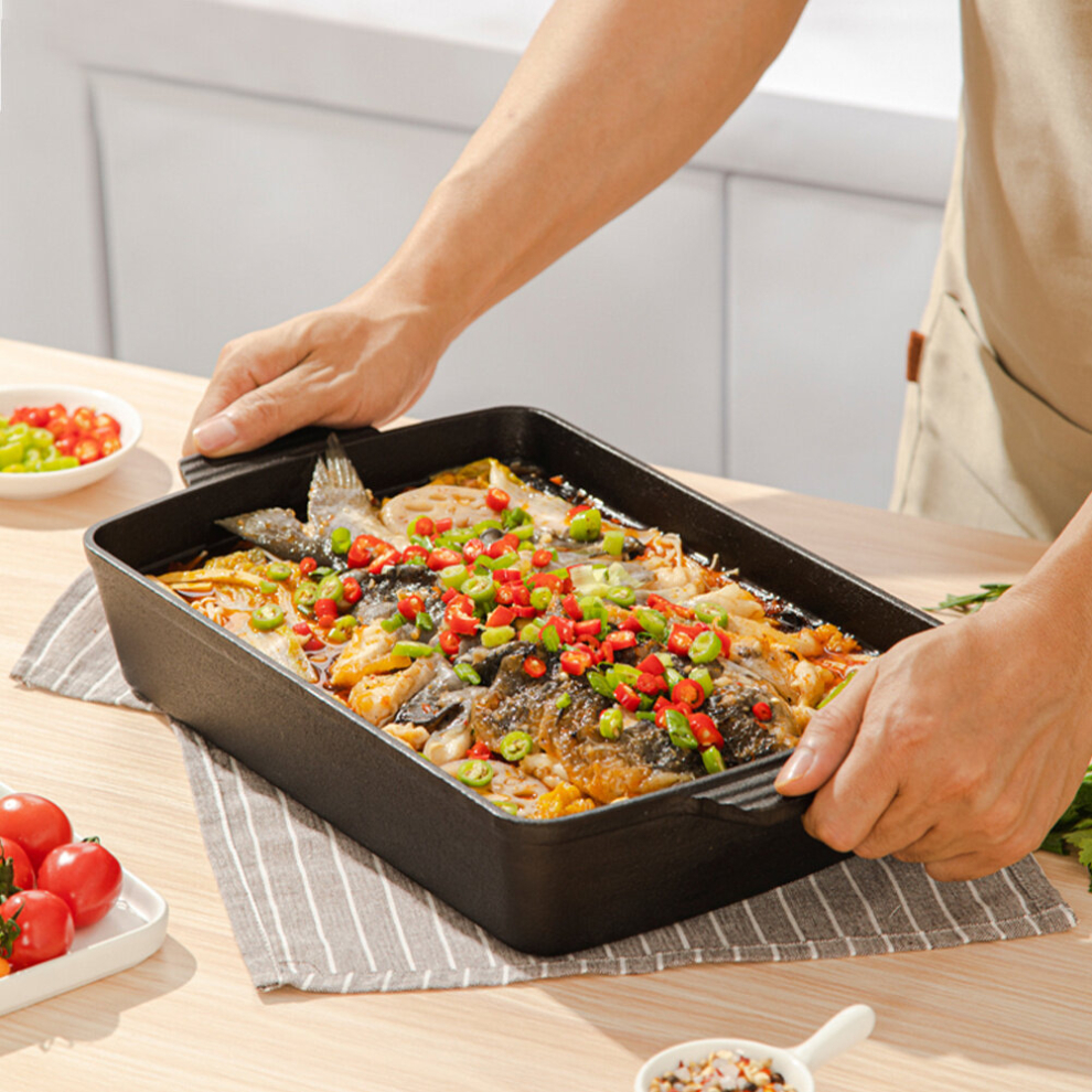 Pre-seasoned Rectangular Cast Iron Roasting Pan Baking Tray Lasagna Baked Beef