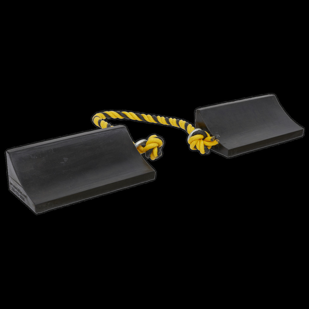 Rubber Wheel Chocks Heavy-Duty - Pair Light 5054511588743