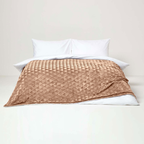 Homescapes (200 x 230 cm, Brown) Geometric Triangle Velvet Throw 2