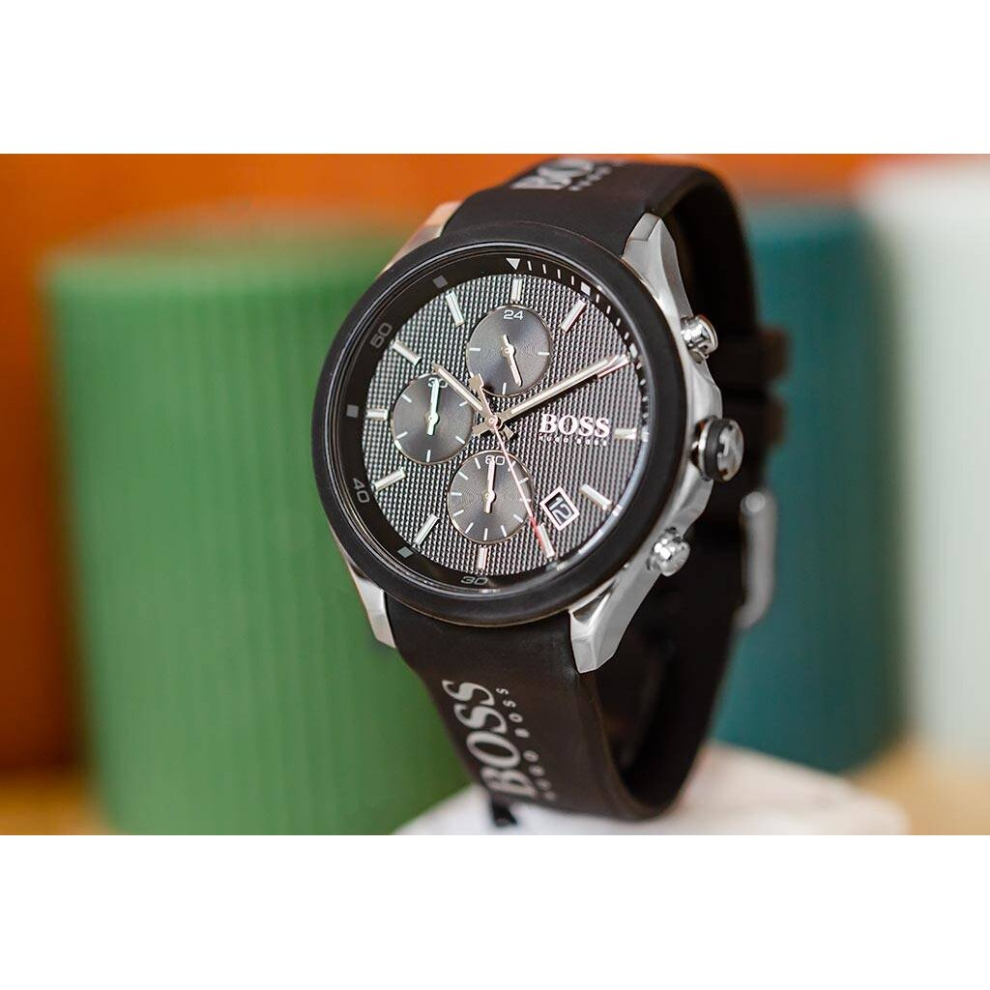 NEW HUGO BOSS VELOCITY 1513716 BLACK DIAL & SILICONE STRAP MEN'S WATCH