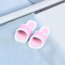 1Pair 1/12 Scale Dollhouse Mini Slipper for Doll Shoes Accessories Toys