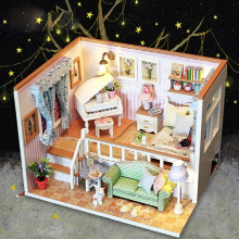Dollhouse With Dust Cover DIY Wooden Doll House LED Lights Funny Valentine Gift For Children Girl