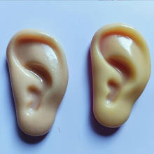 Simulated Ears Halloween Small Prank Creative Novelty Funny Fun Toys TPR Soft Rubber Toys Are Sticky And Can Stick To The Wall