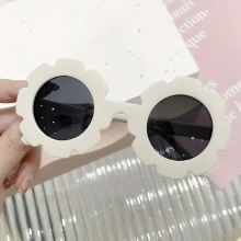 1pc creative Sunglasses Girls Round Frame Sunglasses Gift Accessories For Christmas Halloween Thanksgiving Gift