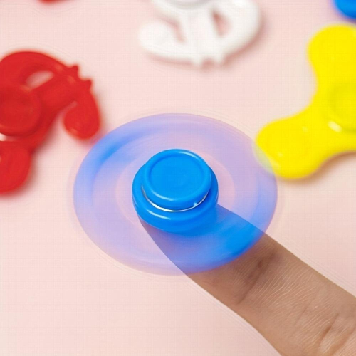 8pcs Decompression Fidget Spinner Toy Creative Finger Spinner Plastic Mini Toy Decompression Small Toy 2