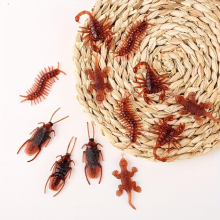 12pcs Simulation Cockroach Tricky Simulation Bug Realistic Cockroach Centipede Tricky Small Toy