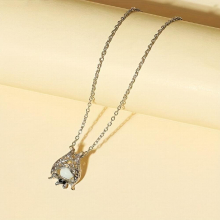 1pc Bat Necklace Earrings Bracelet Animal Glowing In The Dark Halloween Jewelry Gift For Women Girl Holiday Party Decorations
