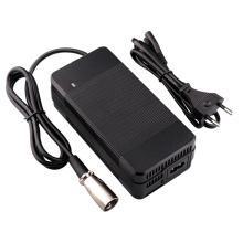(UK) 58.8V 3A Lithium Battery Charger For 14Series 52V Li-ion Battery pack Electric Bike Scooter Charger With connector 3-Pin XLR