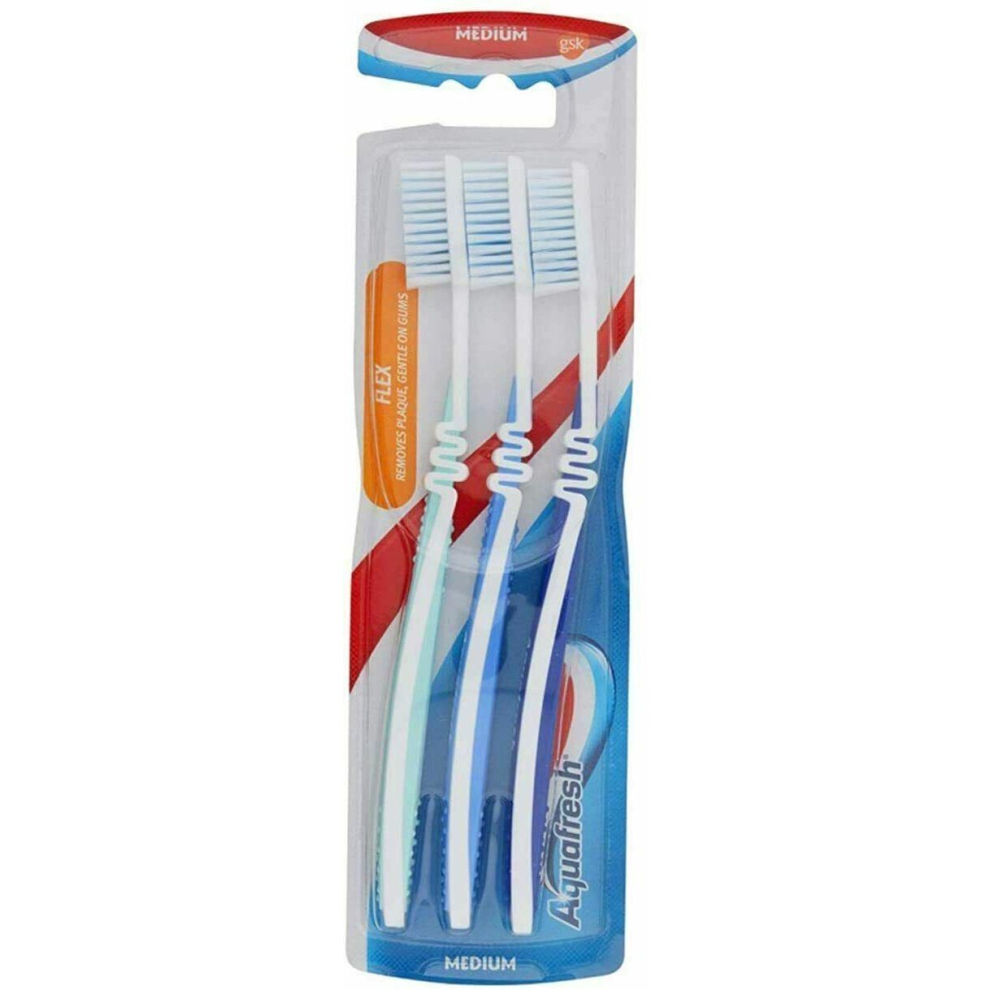 Aquafresh Flex Toothbrush, 3 in a Pack, Multi-coloured