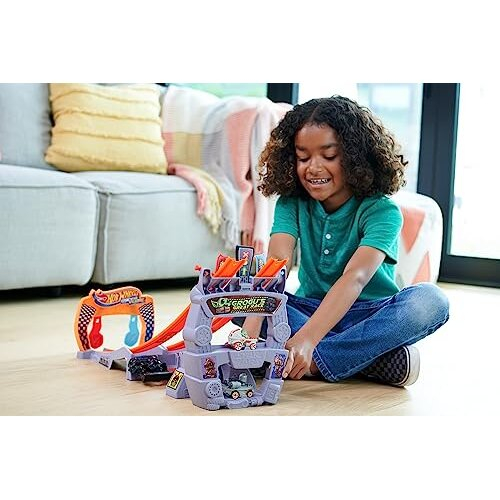Hot Wheels Hot Wheels Racer Verse Dark Trooper Drag Race 1