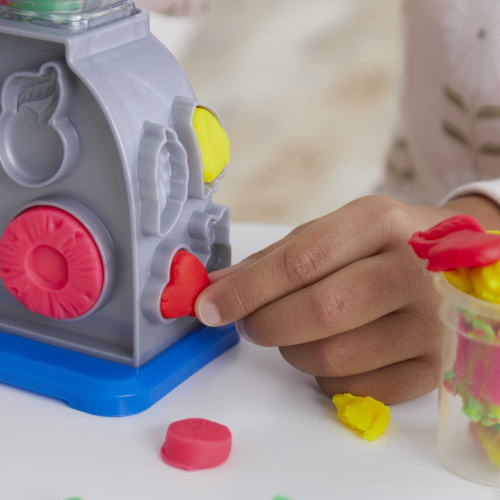 Play-Doh Swirlin' Smoothies Toy Blender Playset - Board Game 2