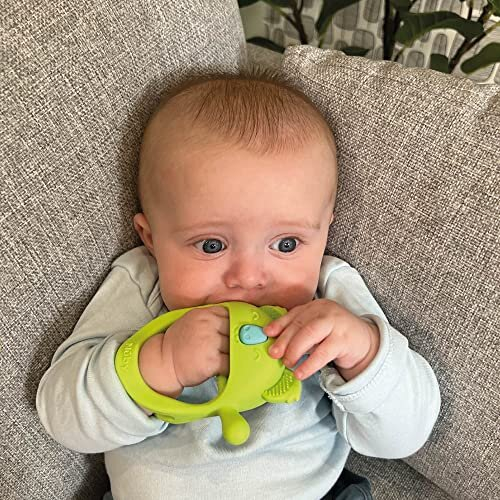 Nuby Silicone Mini Wrist Teether | Easy Grip | BPA-Free | Suitable from 3 Months Plus 2