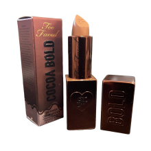 Too Faced Cocoa Bold Lippenstift | Cremige, Nude Lippenstiftfarben mit Demi-Matte Finish, 0,11 Unzen, Buttercreme