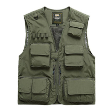 (Army green, 7XL) Men Sleeveless Tactical Jacket丨 Outdoor Travel Photography Vest Jacket