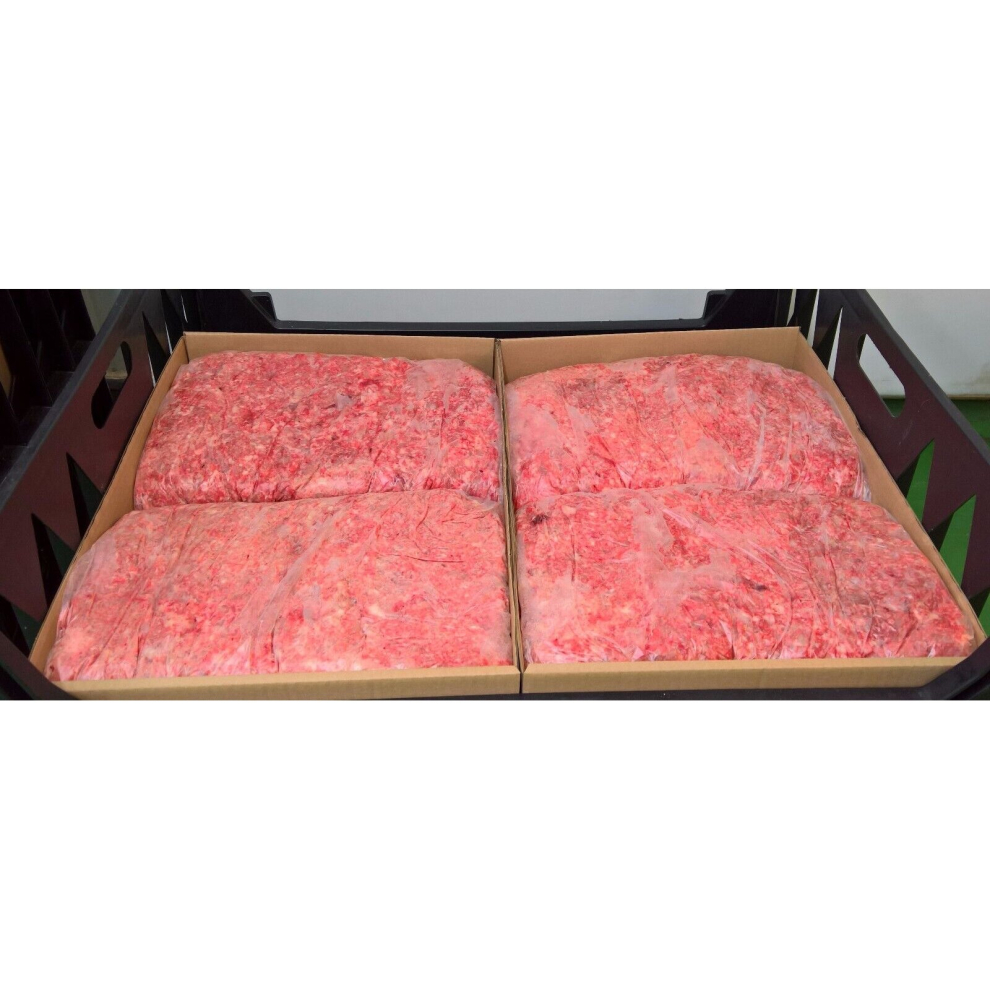 .24kg Dog Food Frozen Chicken Mince (6x 4kg) bags box.