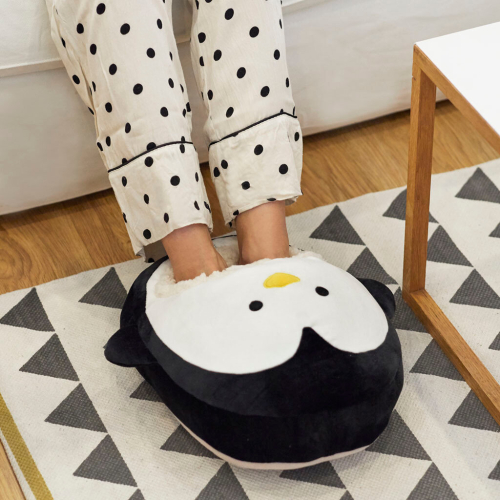 Pingu! Penguin Fleece Sherpa Lined Foot Muff 1