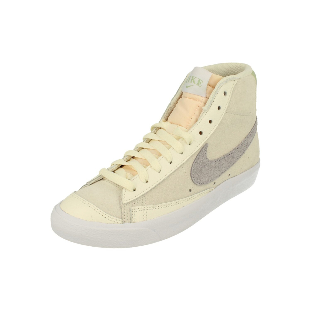 (4) Nike Womens Blazer Mid 77 Trainers Fn7775 Sneakers Shoes
