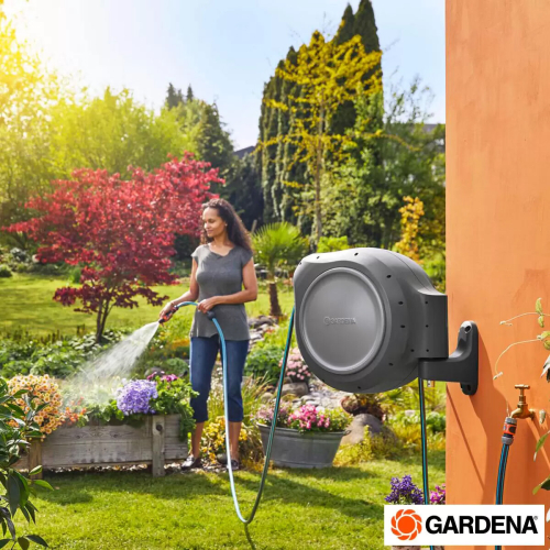 Gardena 30m Gardena Wall Mounted Hosepipe Reel. Automatic Rewind 1
