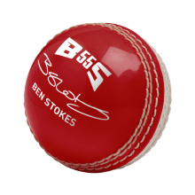 (Red, Senior) GM Skills Cricket Ball - Gunn & Moore 2022/23 Range
