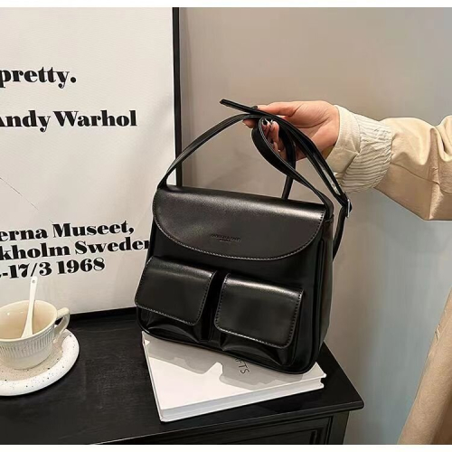 (black) Women's handbag 2024 premium new commuter retro versatile foreign shoulder tote crossbody bag 1