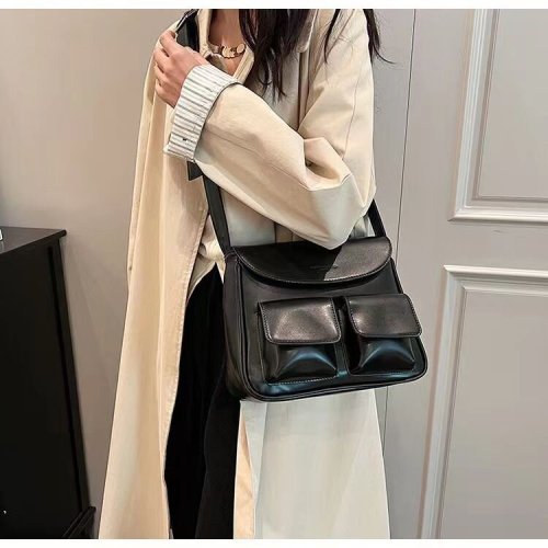 (black) Women's handbag 2024 premium new commuter retro versatile foreign shoulder tote crossbody bag 2