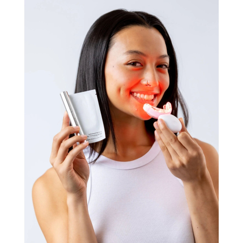 Spotlight Oral Care LED teeth whitening kit 2