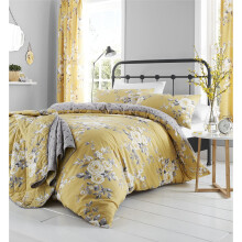 Catherine Lansfield Canterbury Easy Care King Duvet Set Ochre