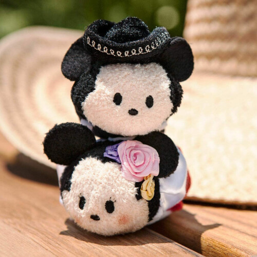 Disney DIS Mickey and Minnie Mouse ''Tsum Tsum Soft Plush Set - Mini - 3 1/2 2