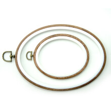 HAND A Pair of 2 Sizes Wood Effect Oval Embroidery Hoops - 21 x 15 cm and 12 x 9.5 cm