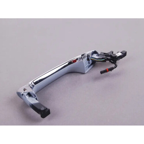 MB CLA C117 Front Left Door Exterior Handle A20476013709999 NEW 