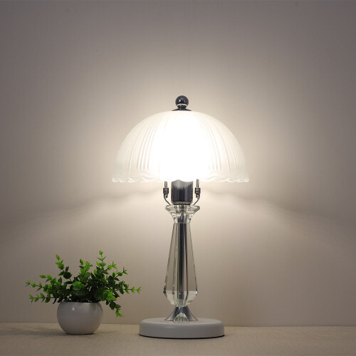 Living And Home Crystal Table Lamp with Scalloped Lampshade