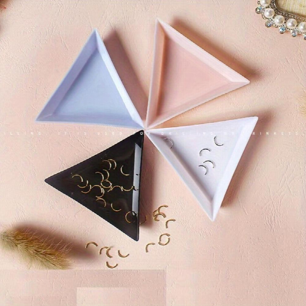 4pcs Set Nail Art Triangular Plate Ring Bracket Necklace Tray Nail Rhinestone Tray Manicure Tool Triangle Bead Sorting Trays Nail Art Storage Manicure