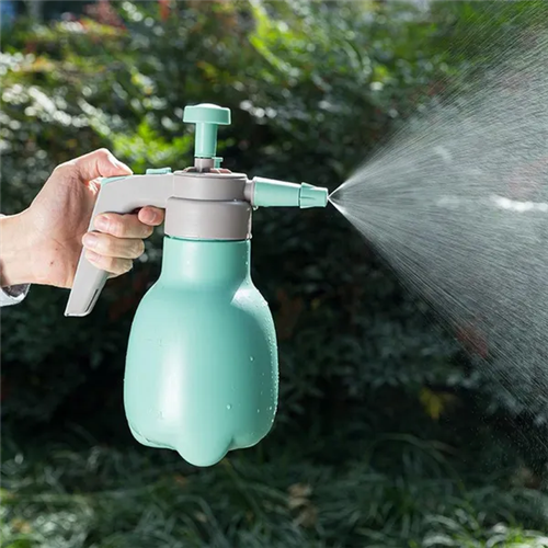 1.5L  Pressure Garden Sprayers Watering Pot Green 1