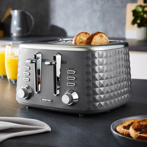 GEEPAS Geepas 4 Slice Bread Toaster 7 Browning Control with Crumb Tray, Grey 1