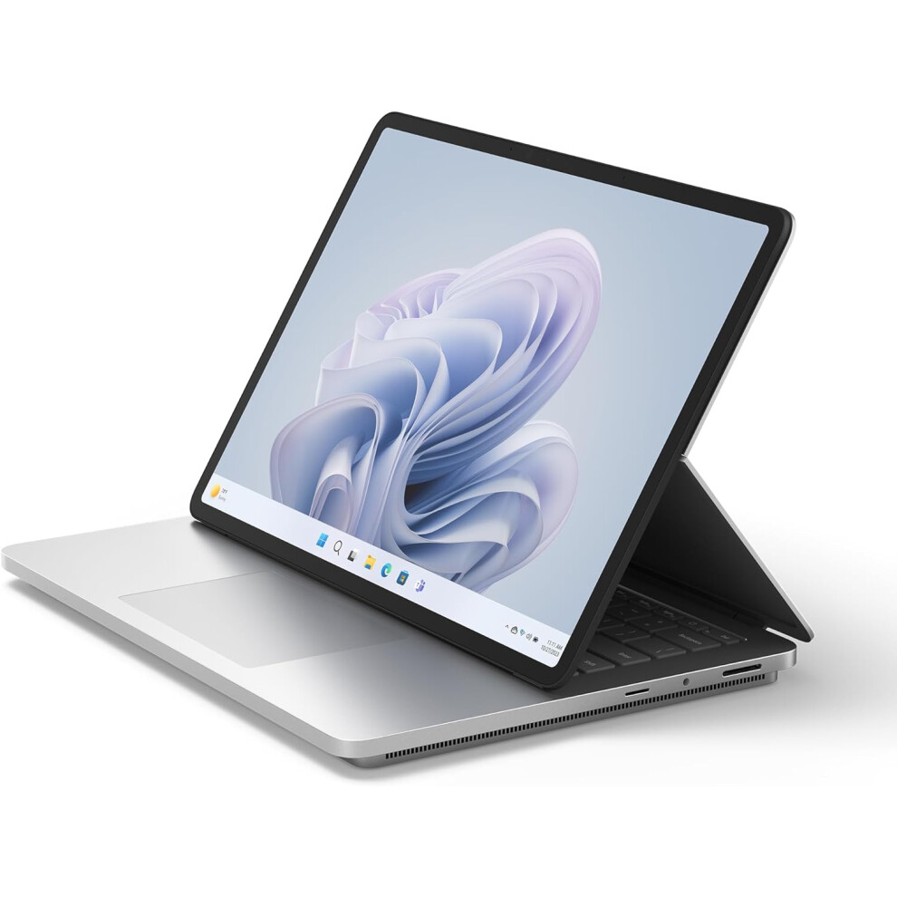 Microsoft Surface Laptop Studio 2 14.4" 5Ghz Core I7 32Gb Ram 1Tb Ssd Convertible 2-In-1 - Platinum
