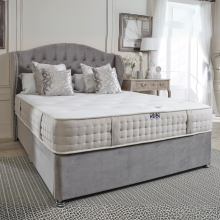 (King 5ft, Cream Plush) Chesterfield Wingback Divan Bed 54" Headboard 2 Footend Drawers with Mattress