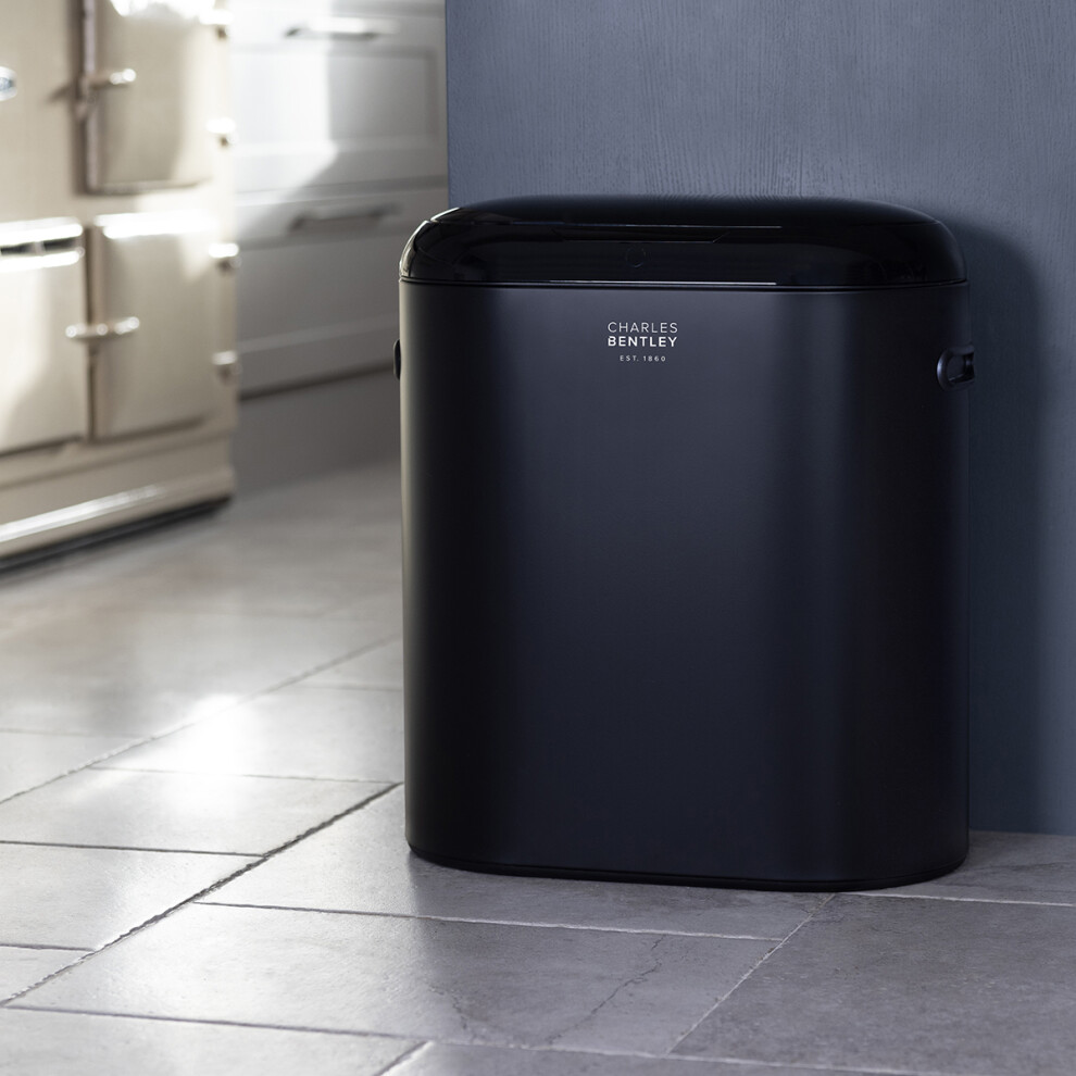 CHARLES BENTLEY Kitchen Bin, 40 Litre, Black, Sensor Bin, Food Bin, Rubbish Bin, Bins for Kitchen, Waste Bin, Black Bin, Auto Close, Battery Operated,
